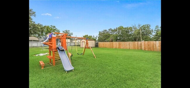 Building Photo - 3 Bedroom Single Family Home in Marrero