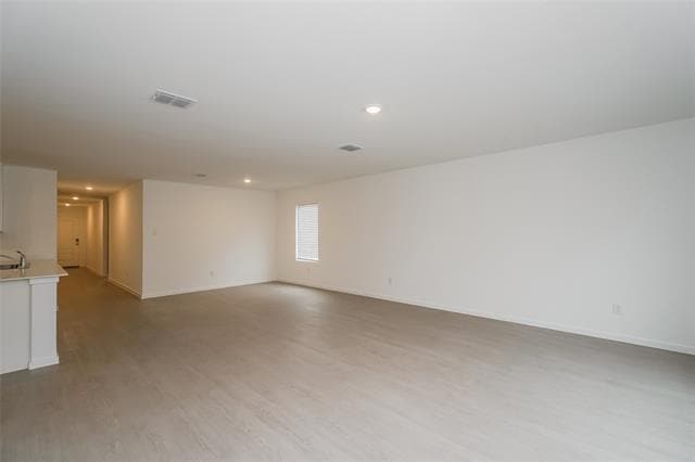 Building Photo - 1121 Tufted Dr