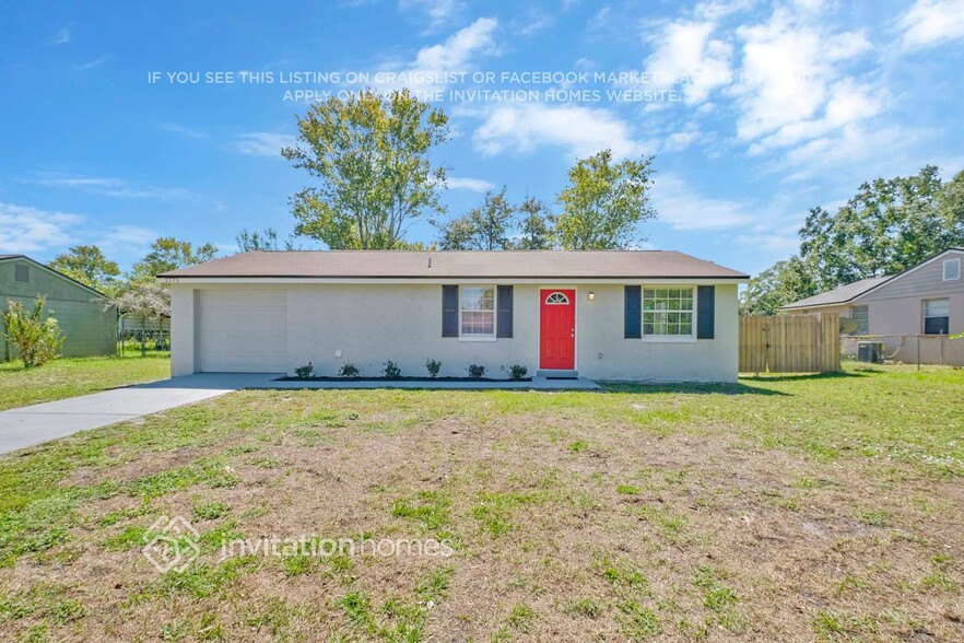 Building Photo - 2771 Commanche Ave