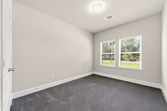 Building Photo - 23620 Youpon Ln