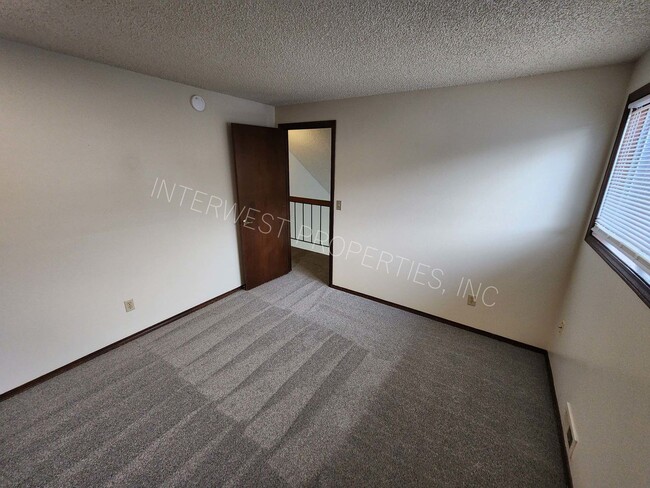 Building Photo - ***1ST MONTH'S RENT FREE PROMO***3 Bd that...