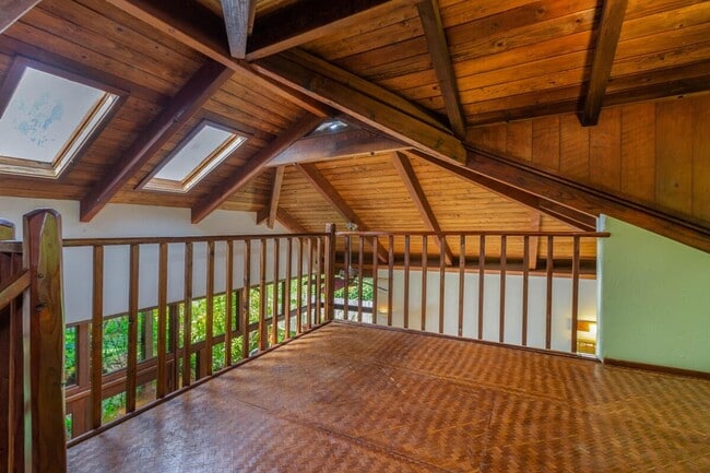 Building Photo - 4420 Kahili Makai St