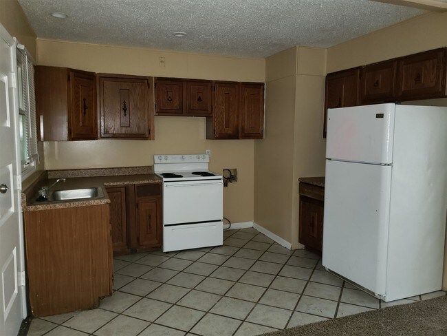 Building Photo - 7802 Ruskin Way