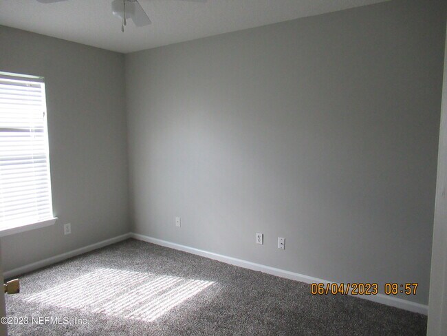 Building Photo - 349 Turtle Dove Dr