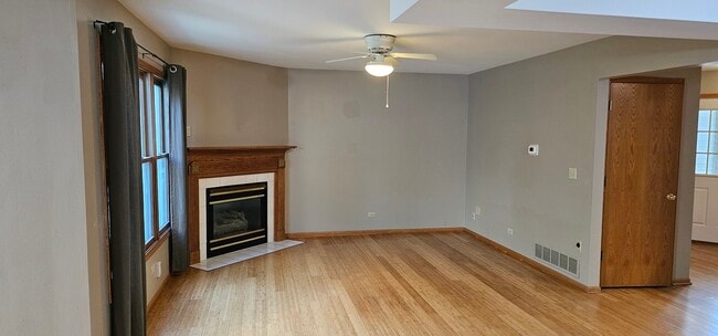 Building Photo - 2017 Thornwood Cir