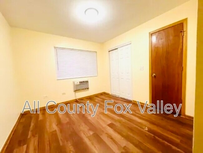 Building Photo - 2909 Willow Ln