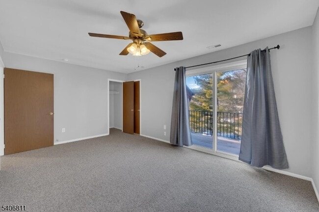 Building Photo - 13228 Dell Pl