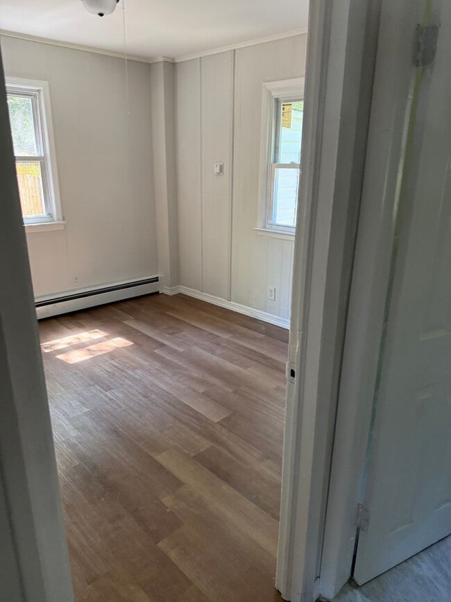 Building Photo - Turn-Key 4 Bedroom Home with Spacious Backyard – Coram, NY