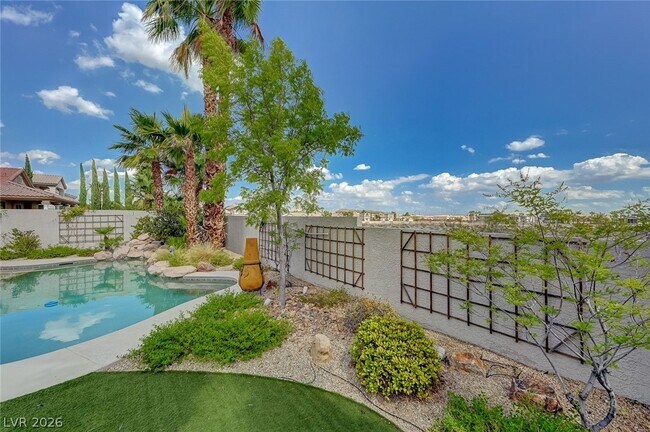 Building Photo - 4344 Tall Tree St