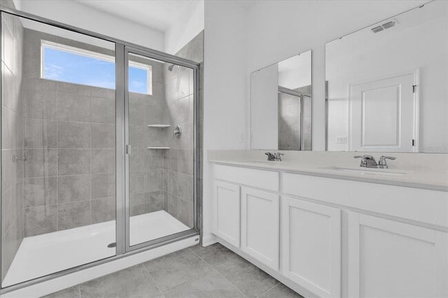 Building Photo - 2474 Skyline Lp