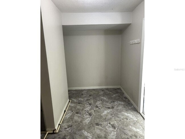 Building Photo - 1241 Pilgrim Rd
