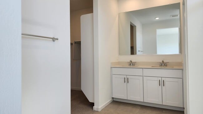 Building Photo - 7615 E Cozy Cottage Ln