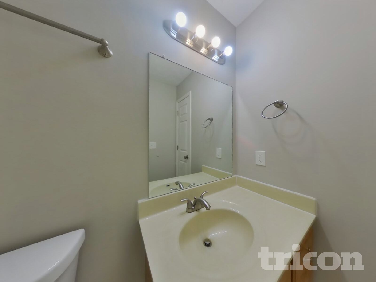 Building Photo - 712 Paige Ct