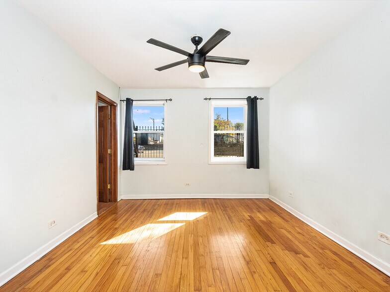 Building Photo - 2628 S Kedzie Ave