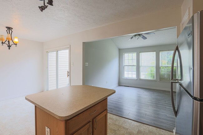 Building Photo - 4907 Bristle Cone Cir