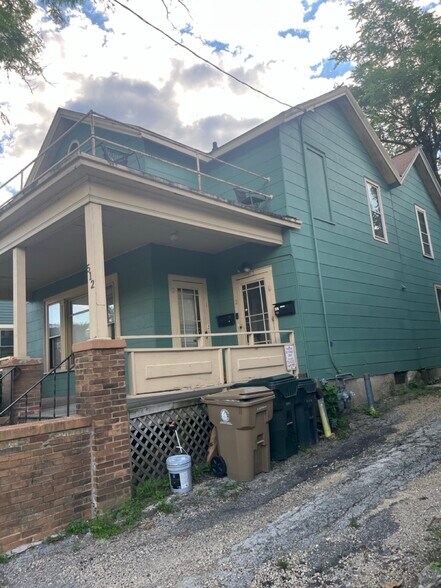 Building Photo - 512 E Johnson St