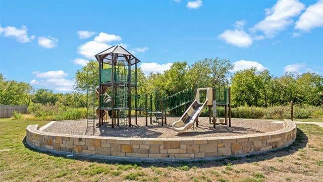 Building Photo - 8329 Hackberry Tree Dr
