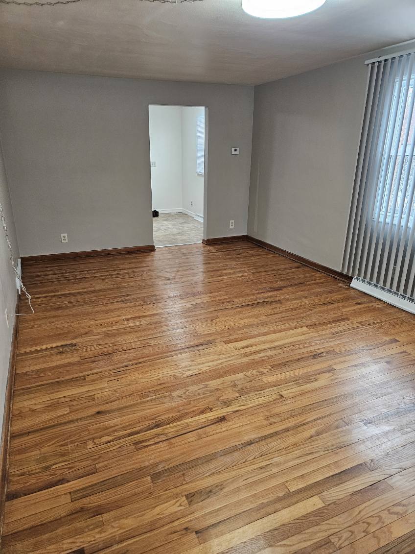 Living Room - 125 29th St NE