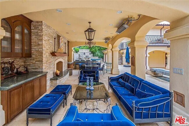 Building Photo - 6005 William Bent Rd