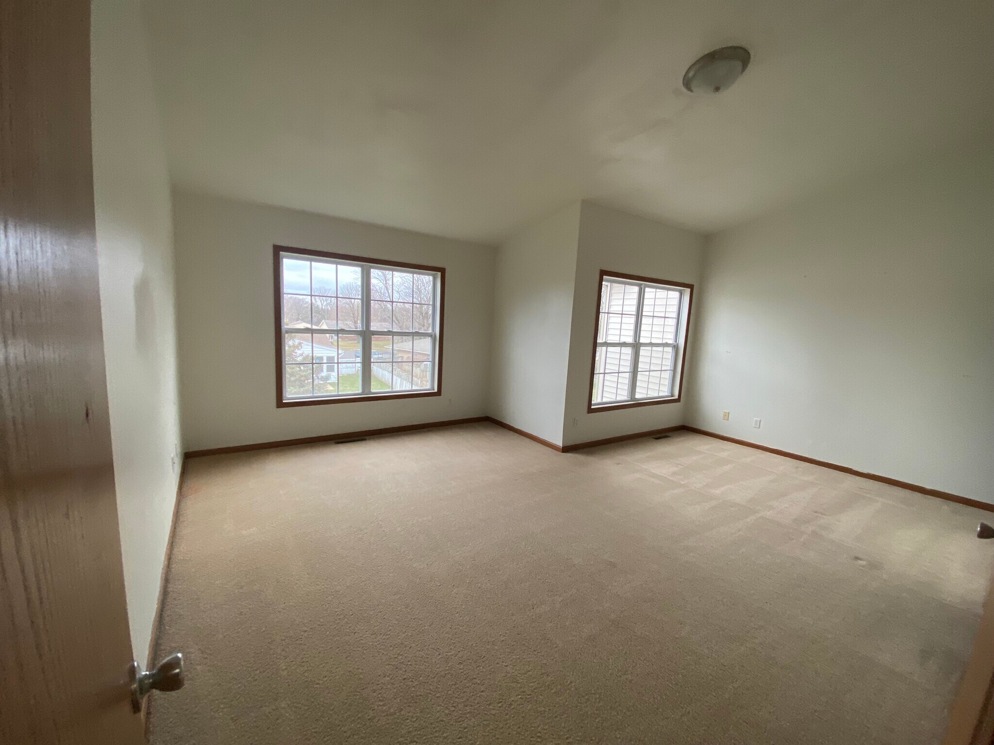 Building Photo - 659 Southtowne Dr