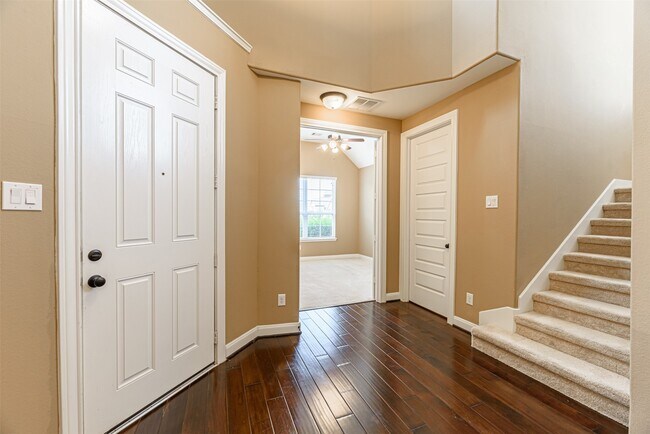 Building Photo - 4607 Rockton Hills Ln