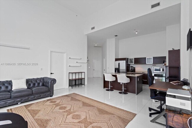 Building Photo - 1900 N Bayshore Dr