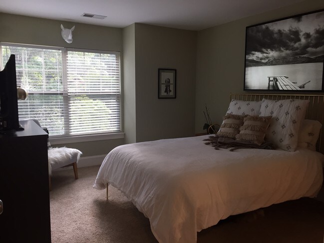 bedroom - 5314 Park Rd