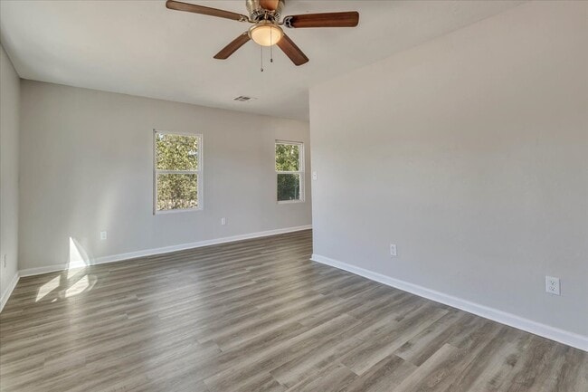 Building Photo - 2000 N Douglas Blvd