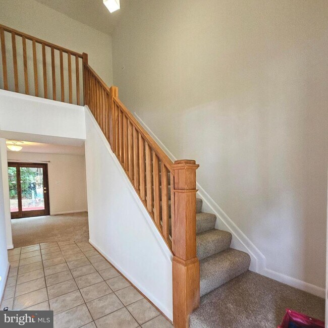 Building Photo - 1108 N Rockingham St