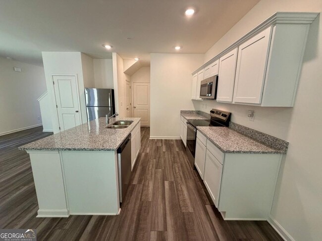 Building Photo - 1232 Fagiolo St