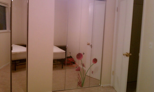 Building Photo - 3936 SW 26th Terrace