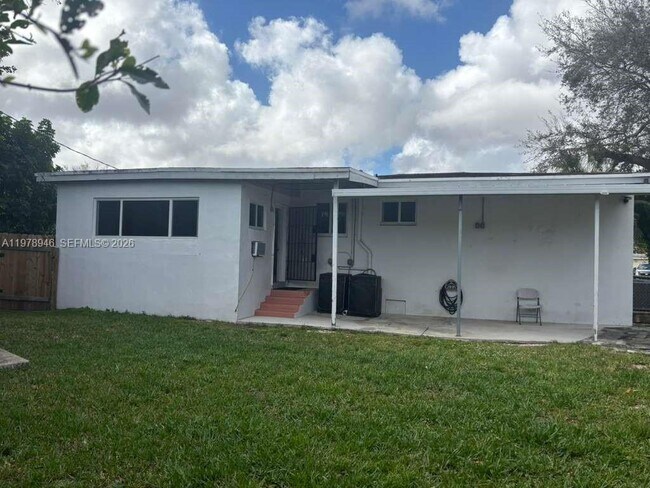 Building Photo - 1170 NW 90th St