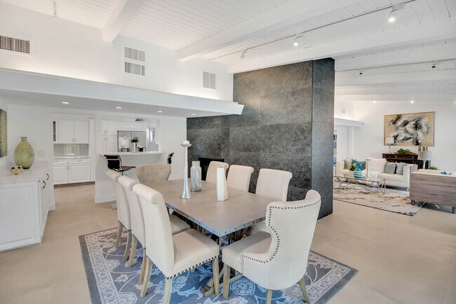 DINING ROOM - 16047 Meadowcrest Rd