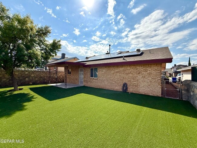 Building Photo - 1738 Onizuka Dr