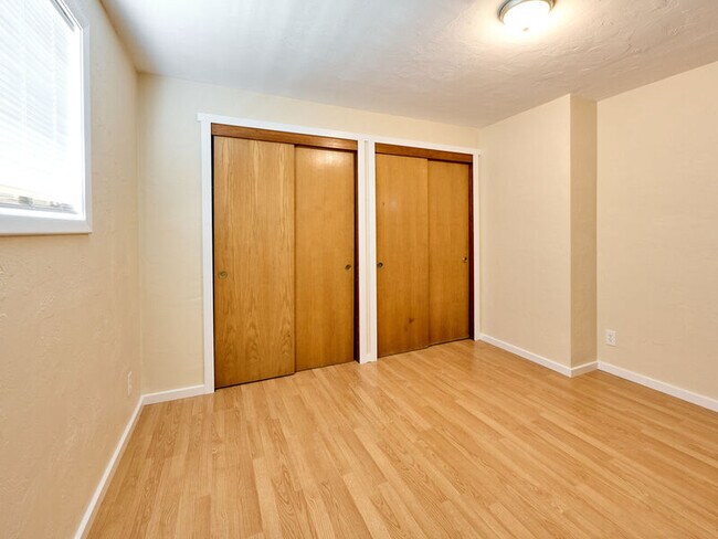 Building Photo - 485 1st St