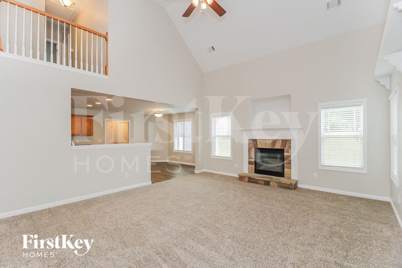 Building Photo - 36 Crown Dr