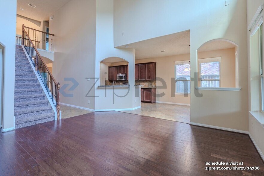 Building Photo - 2814 Palm Harbour Dr