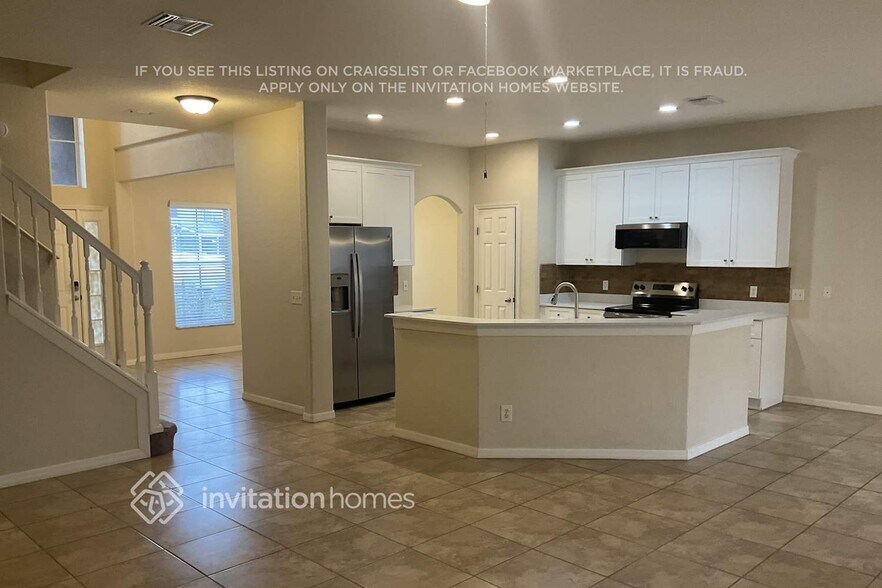 Building Photo - 2548 Sand Hill Point Cir