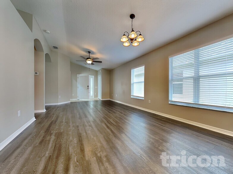 Building Photo - 25921 Terrawood Loop