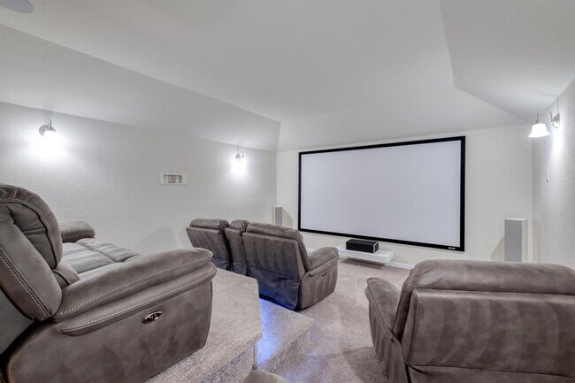Building Photo - 17204 Calipatria Ln