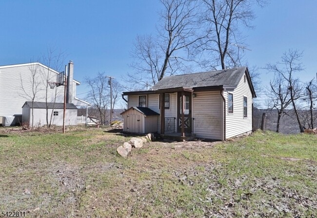 Building Photo - 63 Iowa Ave