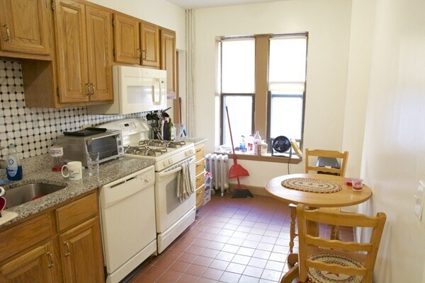 Primary Photo - 447 Park Dr