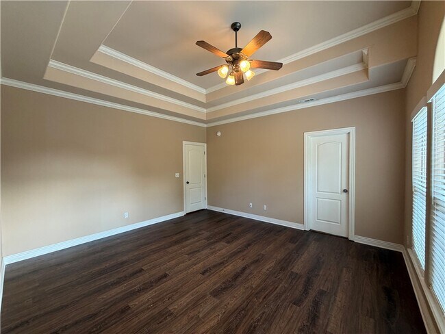 Building Photo - 4410 W Braymore Dr