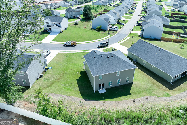 Building Photo - 322 Foxtrot Trl