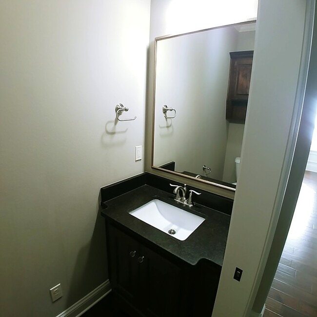 Building Photo - 104 Perfect Pl