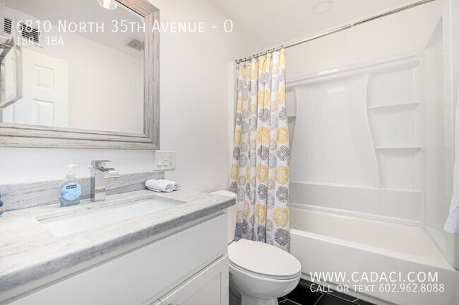 Building Photo - 6810 N 35th Ave