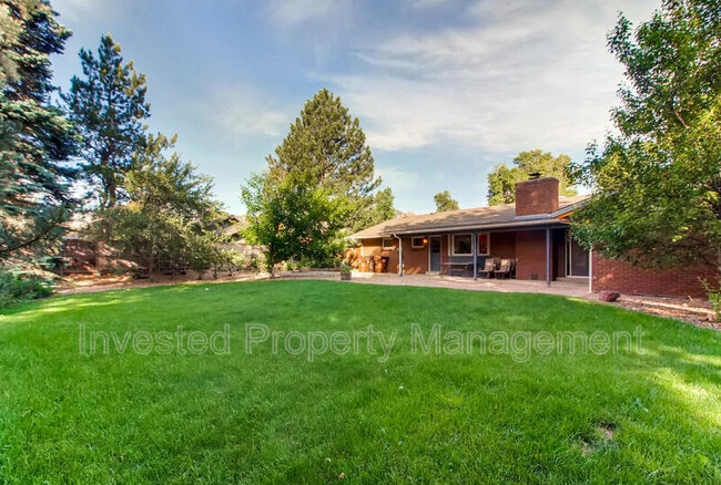 Building Photo - 220 Hopi Pl