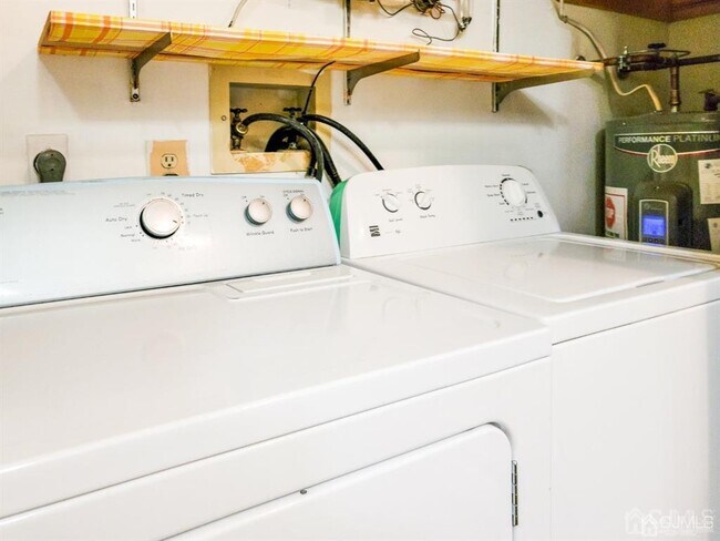 Building Photo - 2C Aaron Burr Ct