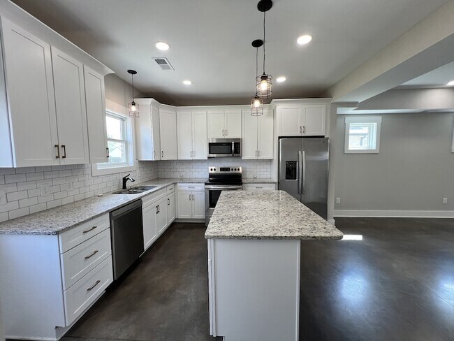 Building Photo - 101 Portland Blvd