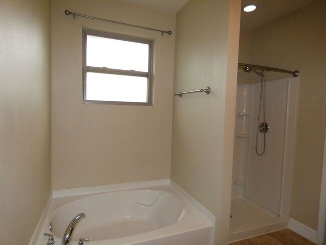 Building Photo - 5355 Dalton Cir